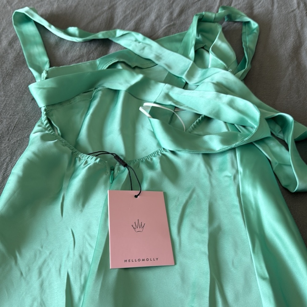 Hello Molly Big Cities One Shoulder Satin Mini Dress Green - Picture 4 of 6